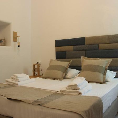 Gerania Milos Apartamento Adamantas  Exterior foto