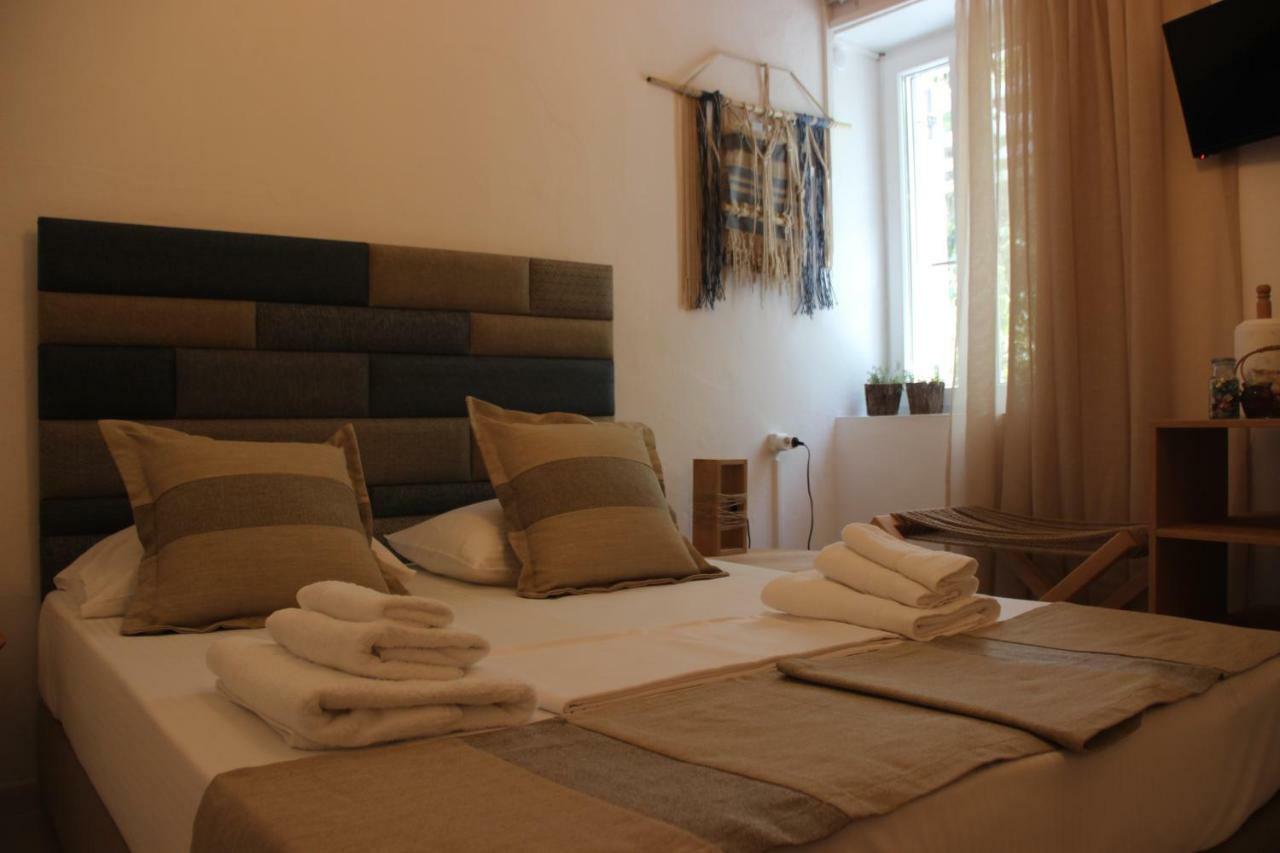 Gerania Milos Apartamento Adamantas  Exterior foto