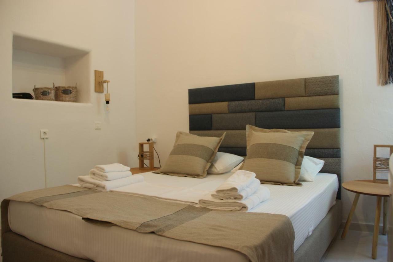Gerania Milos Apartamento Adamantas  Exterior foto