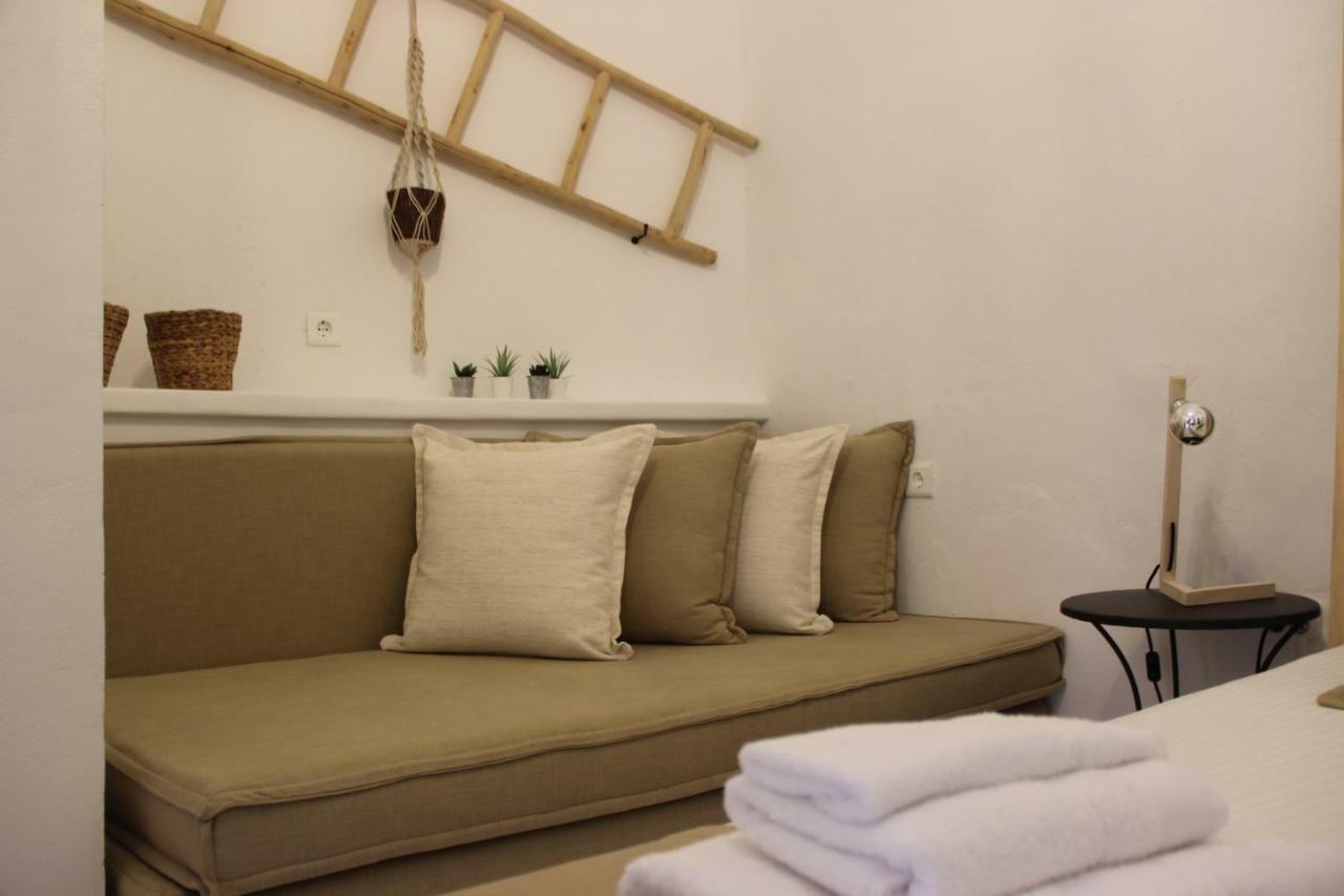 Gerania Milos Apartamento Adamantas  Exterior foto